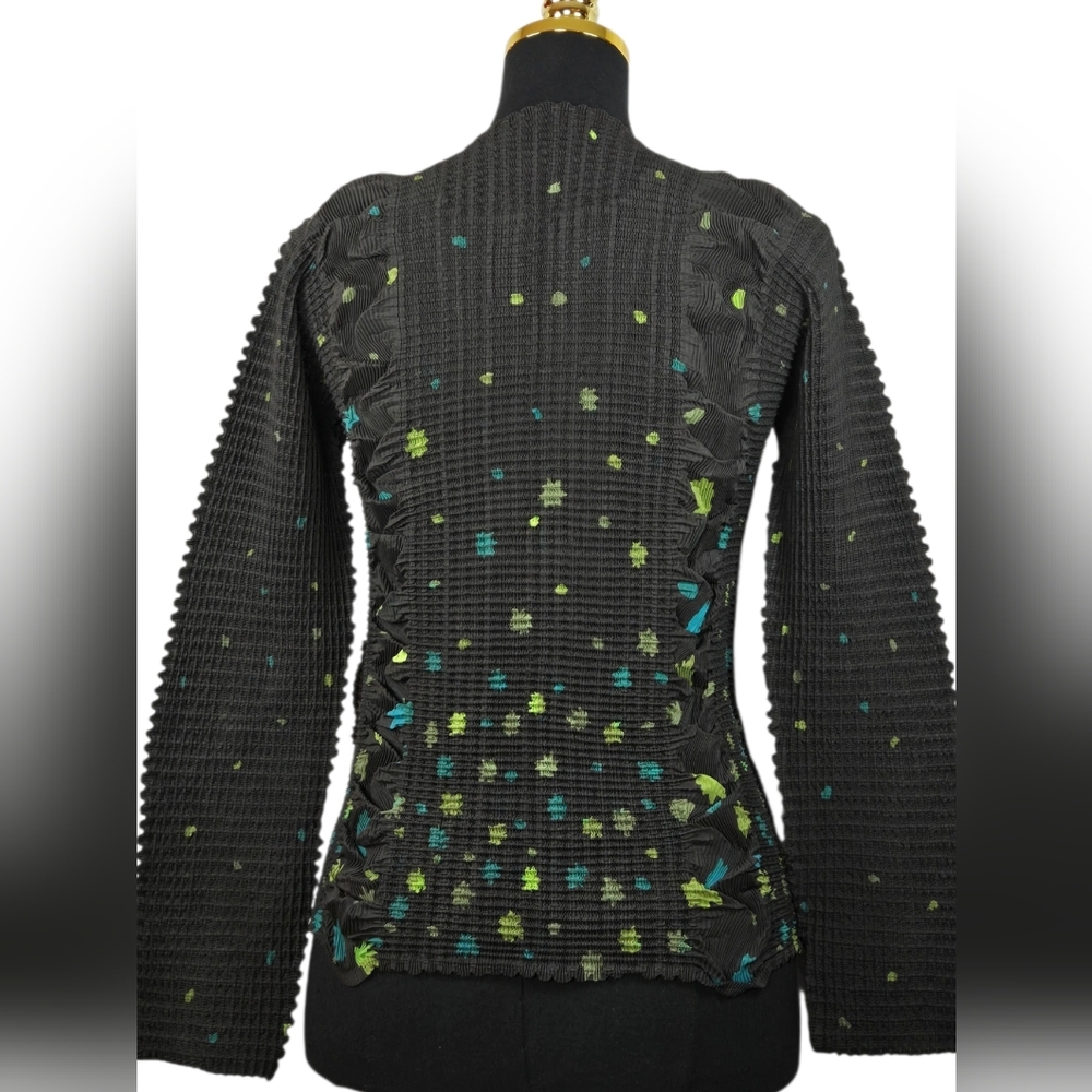 Issey Miyake IM29 FJ946 Rare Textured Pleated Button Front Top Size 3 - Picture 3 of 13